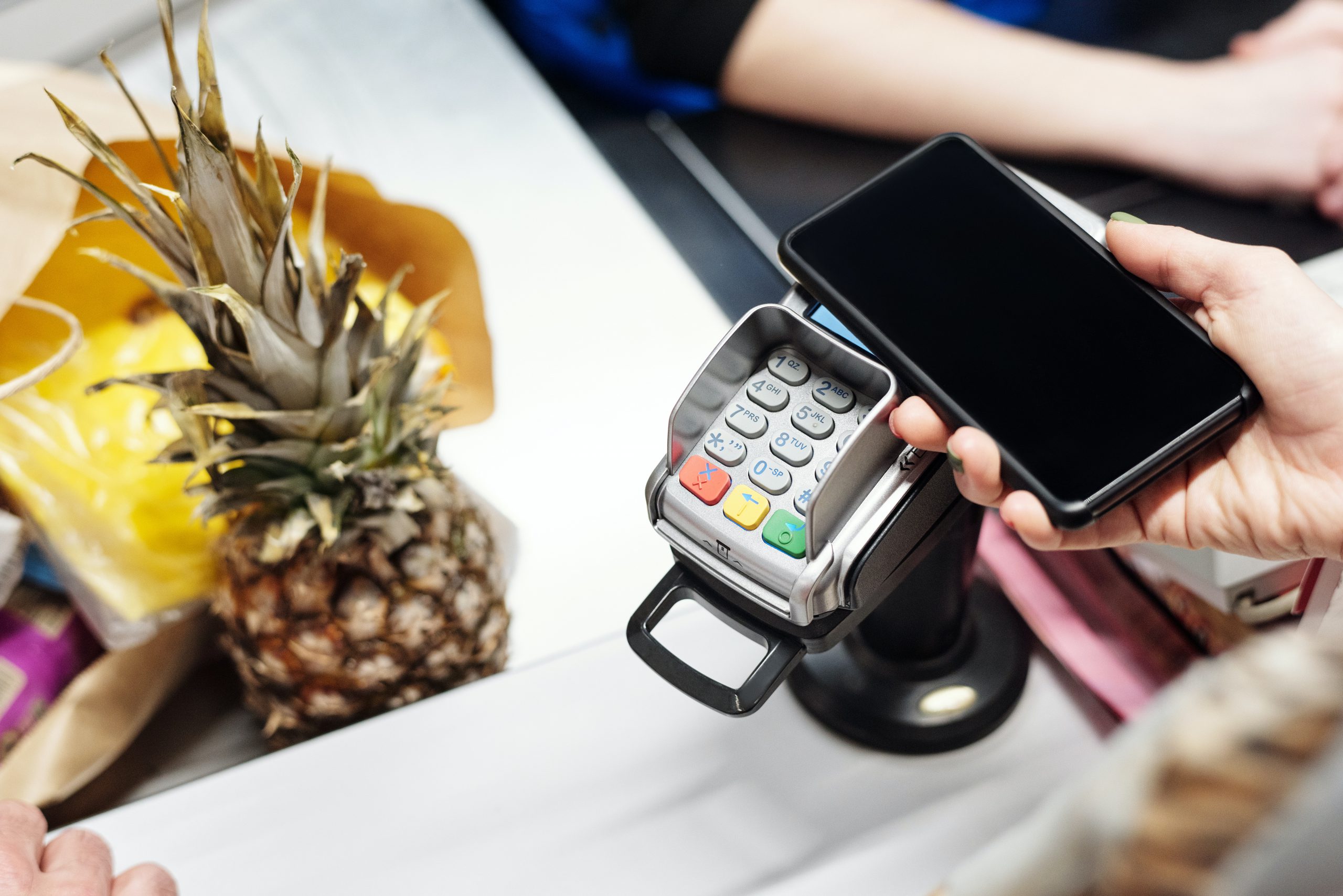 What Businesses Should Know about E-wallet and its Benefits in Malaysia?